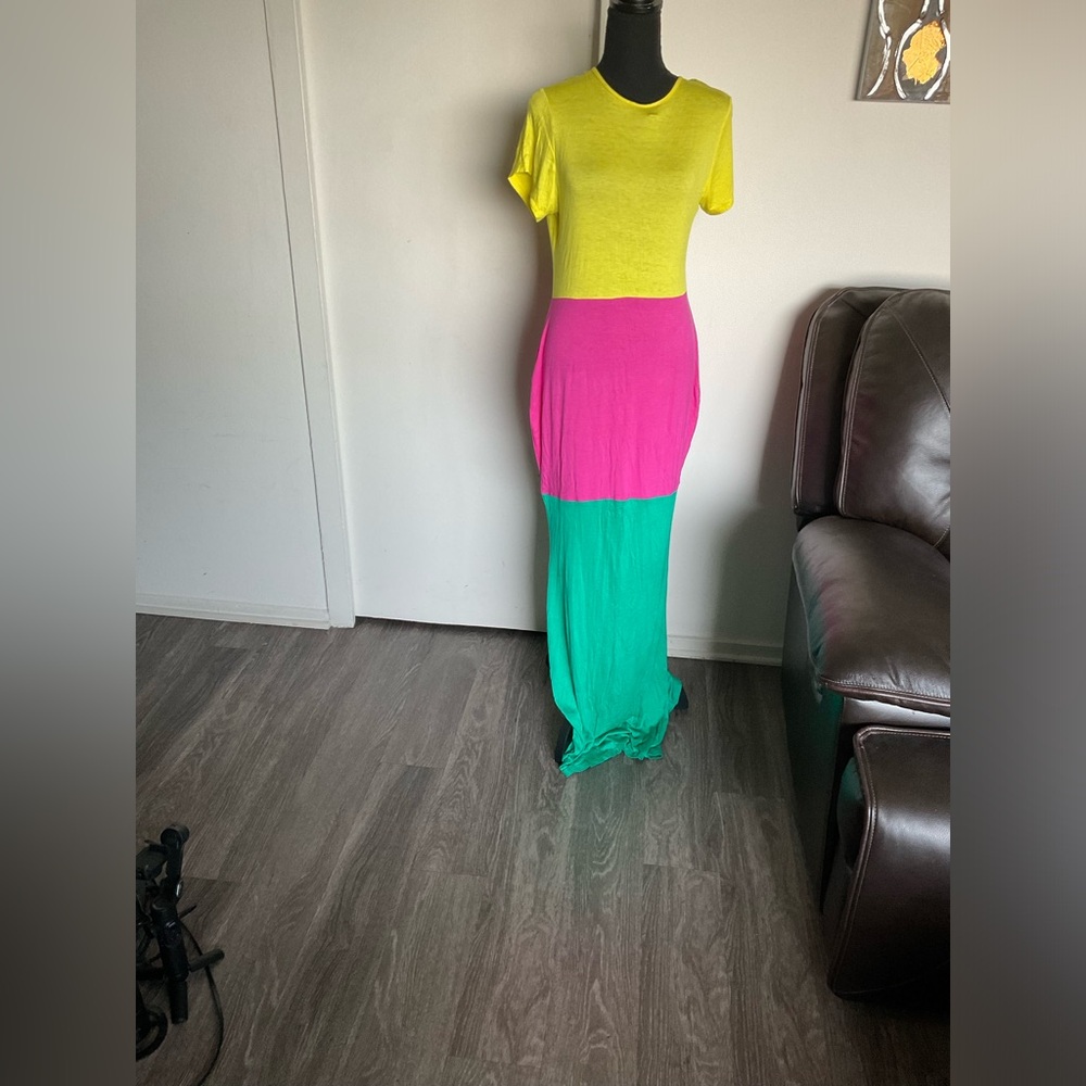 “Vibrant Colorblock Maxi Dress - Size Large”